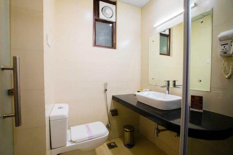 Hotel Surya International Дели Экстерьер фото