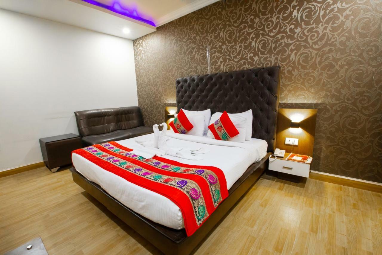 Hotel Surya International Дели Экстерьер фото