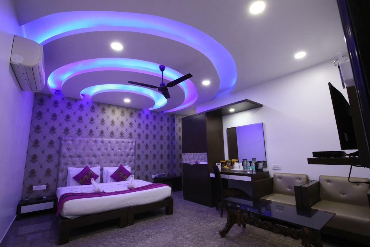 Hotel Surya International Дели Экстерьер фото